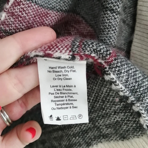 Aritzia Golden by TNA Alpaca and Wool Oversized Tribal Shawl Wrap Small/Medium - Picture 14 of 16